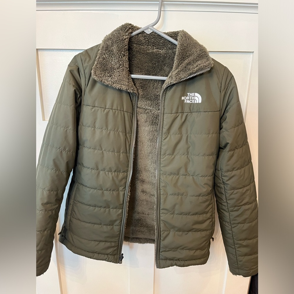 Women’s XS North Face Reversible Coat. Green